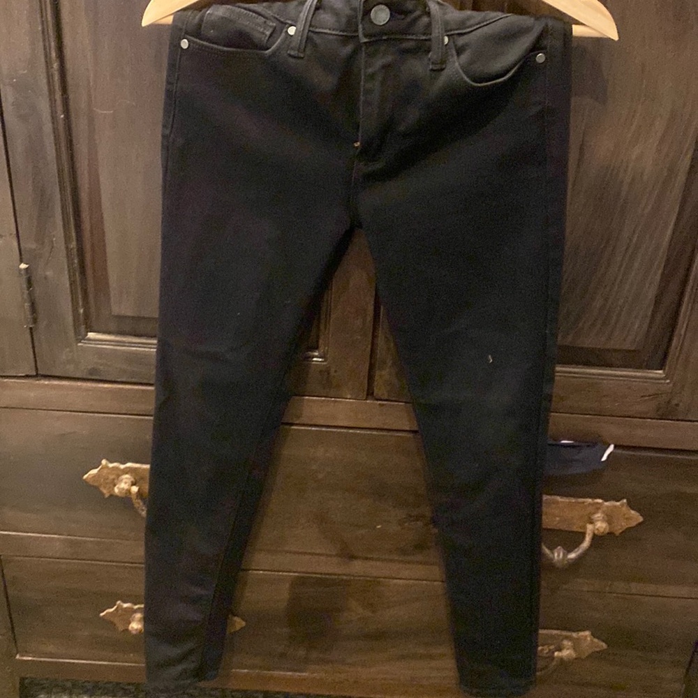 Black stretchy jeans